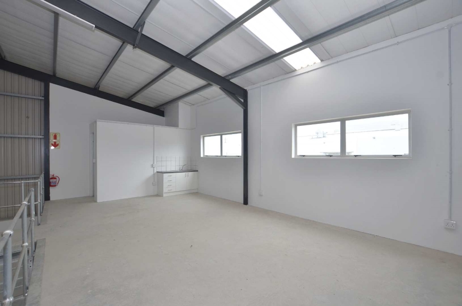 To Let Commercial Property for Rent in Dal Josafat Western Cape